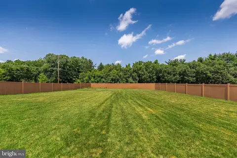 Exterior - 8 Curtmantle Rd, Mickleton, NJ 08056 photo 4 of 7