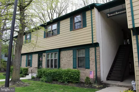 7 Thomas Jefferson Bldg, Turnersville, NJ 08012