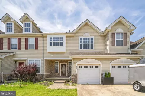 290 Westbrook Dr, Woolwich Township, NJ 08085