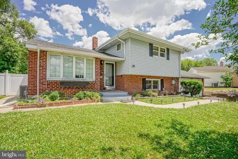 192 Phoenix Ave, Mantua, NJ 08051