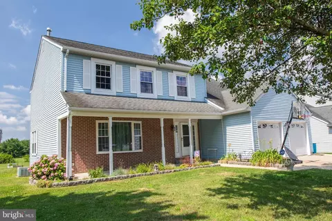 17 Appletree Ln, Sewell, NJ 08080