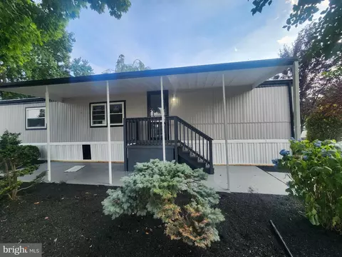 222 Harrison Ave, Williamstown, NJ 08094