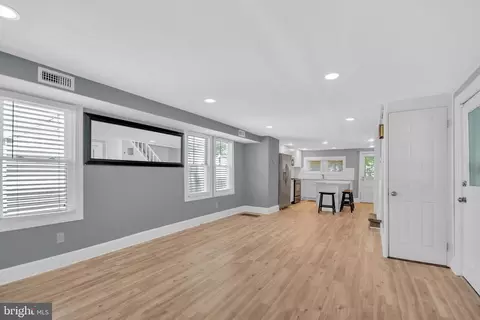 Living - 215 West Ave, Pitman, NJ 08071 photo 1 of 3