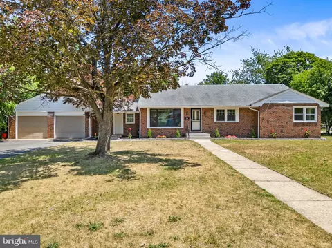 150 Elizabeth Ave, Paulsboro, NJ 08066
