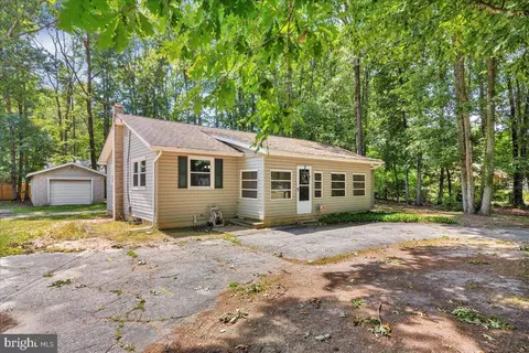 84 Roosevelt Ave, Franklinville, NJ 08322