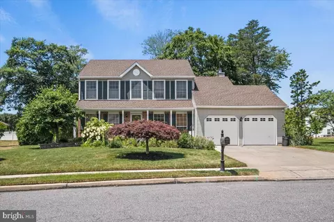 110 Treeline Dr, Deptford, NJ 08096