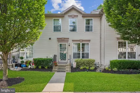 11 Woodbrook Dr, Mantua, NJ 08051