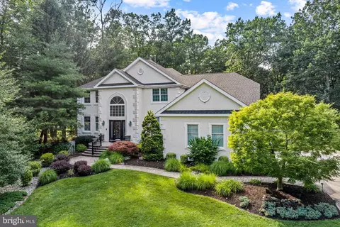 11 Lamson Ln, Sewell, NJ 08080
