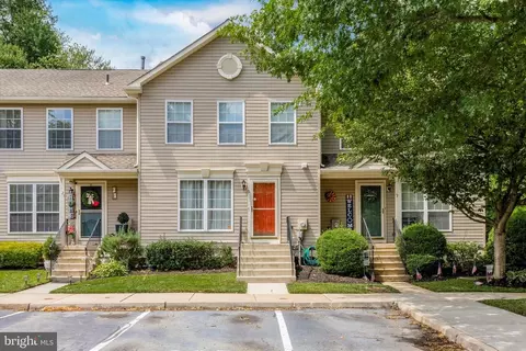 19 Woodbrook Dr, Mantua, NJ 08051