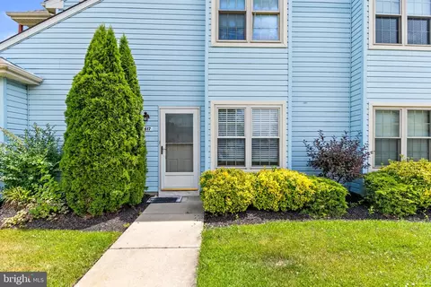 617 Covington Ct, Sewell, NJ 08080