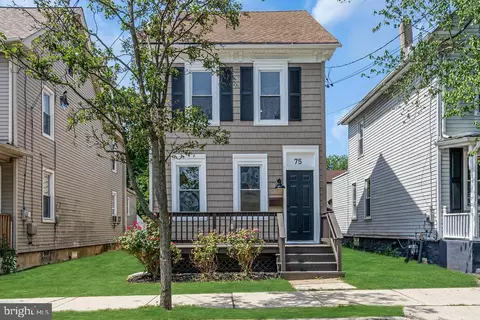 75 Hopkins St, Woodbury, NJ 08096