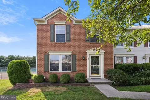 713 Quest Ct, Mantua, NJ 08051