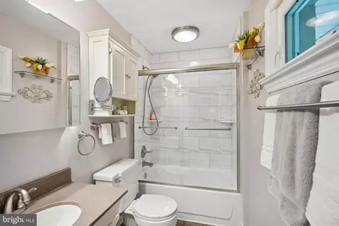 Bath - 210 Lakeside Ave, Pitman, NJ 08071 photo 1 of 6