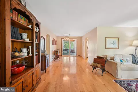 Entry Way - 210 Lakeside Ave, Pitman, NJ 08071 photo 1 of 5
