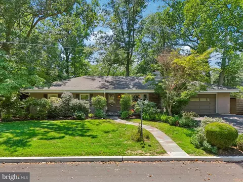 Exterior - 210 Lakeside Ave, Pitman, NJ 08071 photo 1 of 16