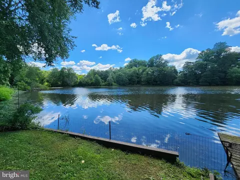 View/Area - 210 Lakeside Ave, Pitman, NJ 08071 photo 2 of 10