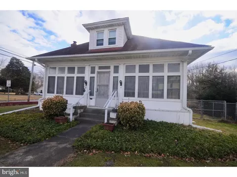 2 4 Sewell St, Glassboro, NJ 08028