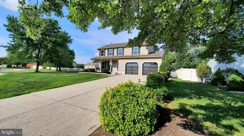 19 Marlowe Ct, Glassboro, NJ 08028