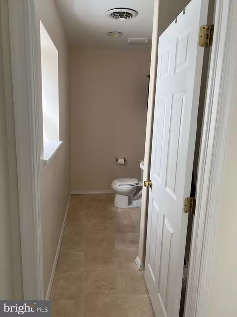 Entry Way - 24 Simpson Ave, Pitman, NJ 08071 photo 2 of 5