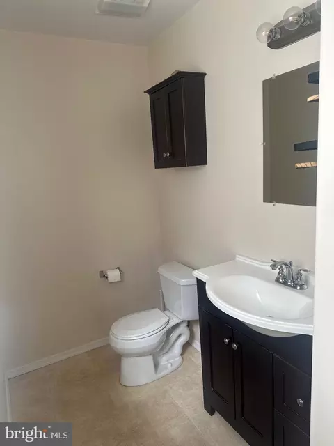 Bath - 24 Simpson Ave, Pitman, NJ 08071 photo 2 of 3