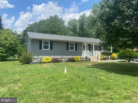 56 Sunnyhill Ave, Franklinville, NJ 08322
