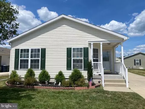 7 Corona Dr, Williamstown, NJ 08094