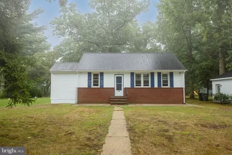 802 Wildwood Ave, Williamstown, NJ 08094