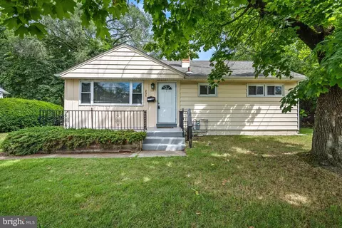 231 New St E, Glassboro, NJ 08028