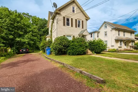 1011 N Main St, Pitman, NJ 08071