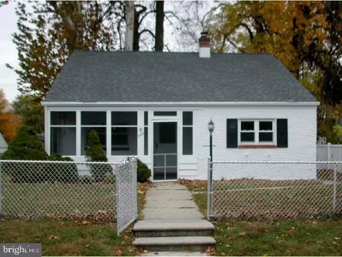 232 S Maple St, Woodbury, NJ 08096