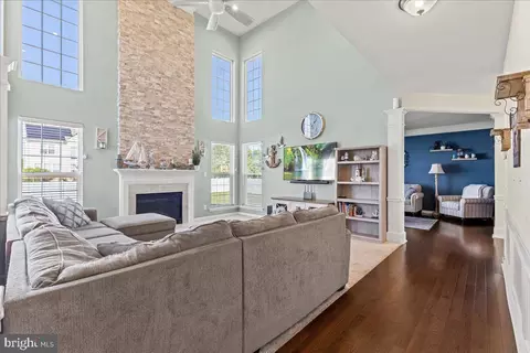 Entry Way - 239 Bartlett Dr, Mickleton, NJ 08056 photo 2 of 3