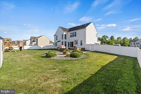 Exterior - 239 Bartlett Dr, Mickleton, NJ 08056 photo 4 of 4