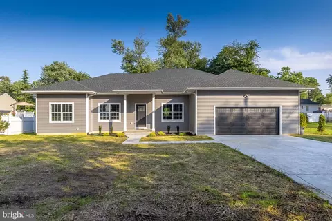 834 Chestnut Ave, Deptford, NJ 08096