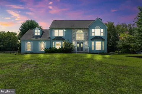 47 Spring Hill Dr, Swedesboro, NJ 08085