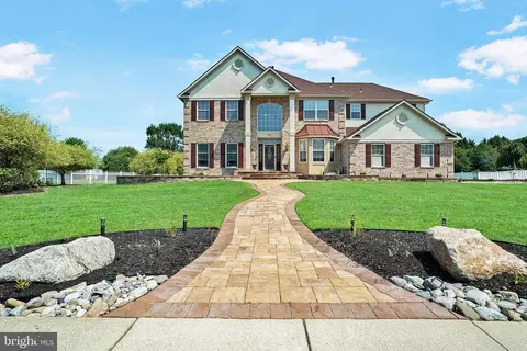 21 Jacqueline Pl, Sewell, NJ 08080