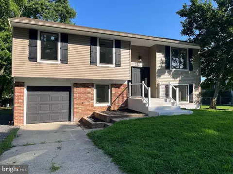 1209 S Beecham Rd, Williamstown, NJ 08094