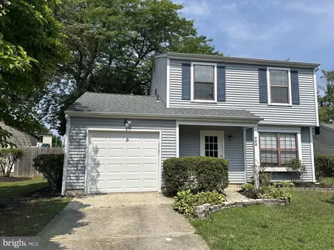 120 Robins Run E, Swedesboro, NJ 08085