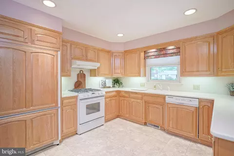 Kitchen - 627 Boundary Rd, Pitman, NJ 08071 photo 2 of 3