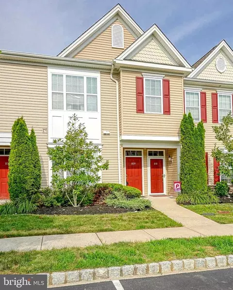 809 Van Gogh Ct, Williamstown, NJ 08094