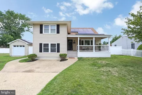 41 Parkview Dr, Westville, NJ 08093