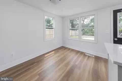 Entry Way - 438 West Ave, Pitman, NJ 08071 photo 2 of 2
