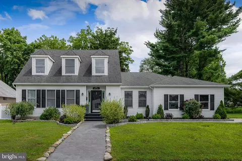 16 Morse Ave, Gibbstown, NJ 08027