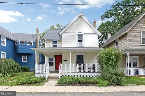 25 East Ave, Pitman, NJ 08071