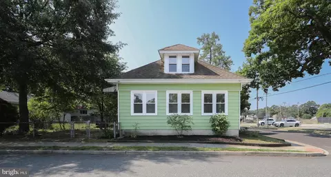 700 Wesley Ave, National Park, NJ 08063