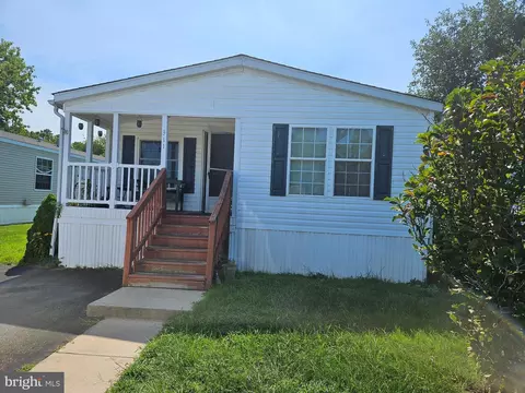 311 Texas Ave, Williamstown, NJ 08094