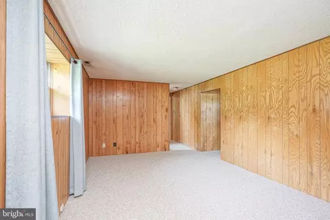 Living - 101 Harmony Rd, Mickleton, NJ 08056 photo 2 of 3