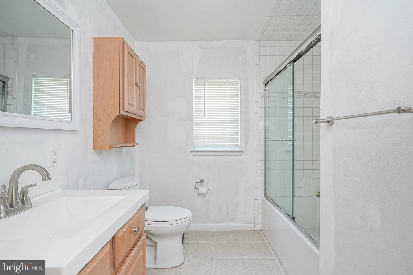 Entry Way - 101 Harmony Rd, Mickleton, NJ 08056 photo 2 of 3