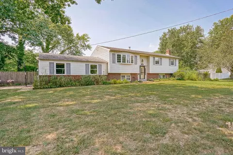 Exterior - 101 Harmony Rd, Mickleton, NJ 08056 photo 6 of 6