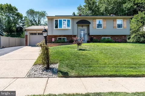 140 Moore St, Woodbury Heights, NJ 08097