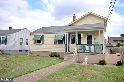 54 Lynn Dr, West Deptford, NJ 08096